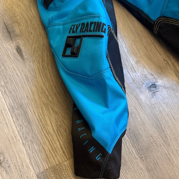 Fly Racing Kinetic Era Pants in Blue and Black - Picture 4 of 12